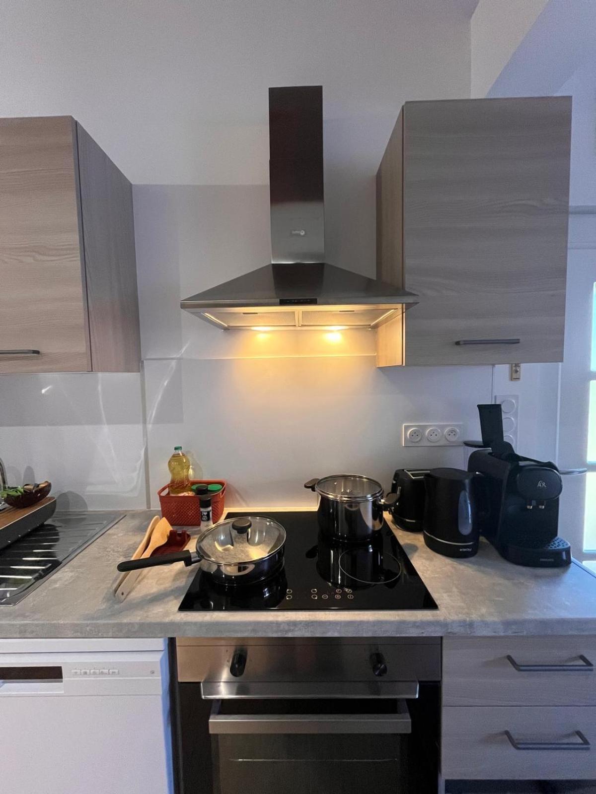 Charmante Maison Bord De Marne Майсонс-Алфорт Екстериор снимка